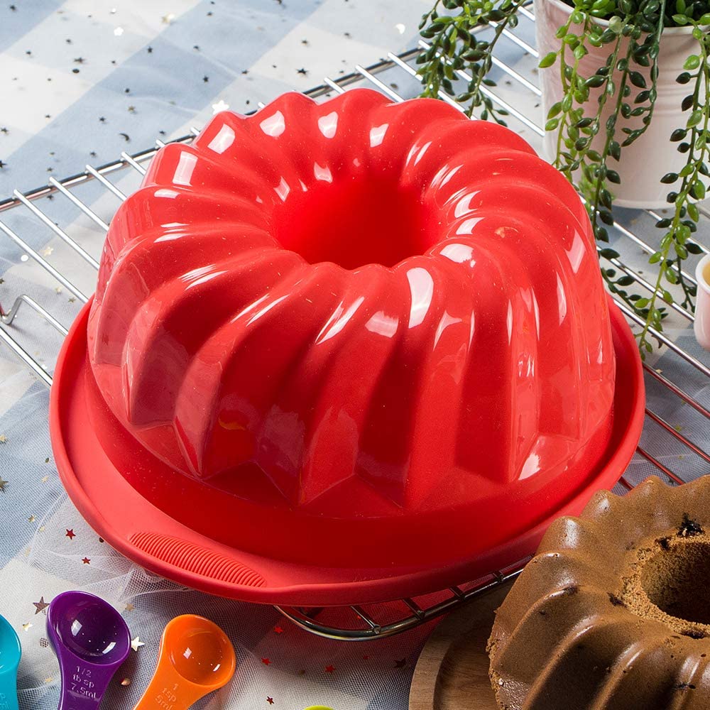 Webake 10 inch non-stick silicone fluted tube Baking cake mold