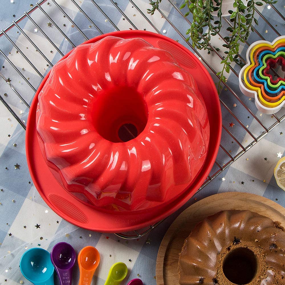 Webake 10 inch non-stick silicone fluted tube Baking cake mold