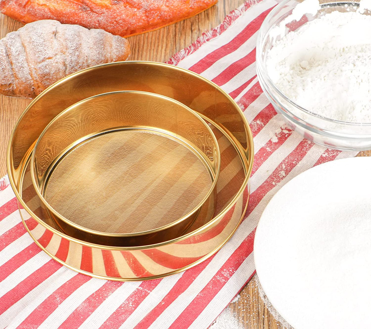 Webake 6-Inch 8-Inch Stainless Steel Sifter Round Flour Sieves Fine Mesh Strainer,Set of 2 (Golden)