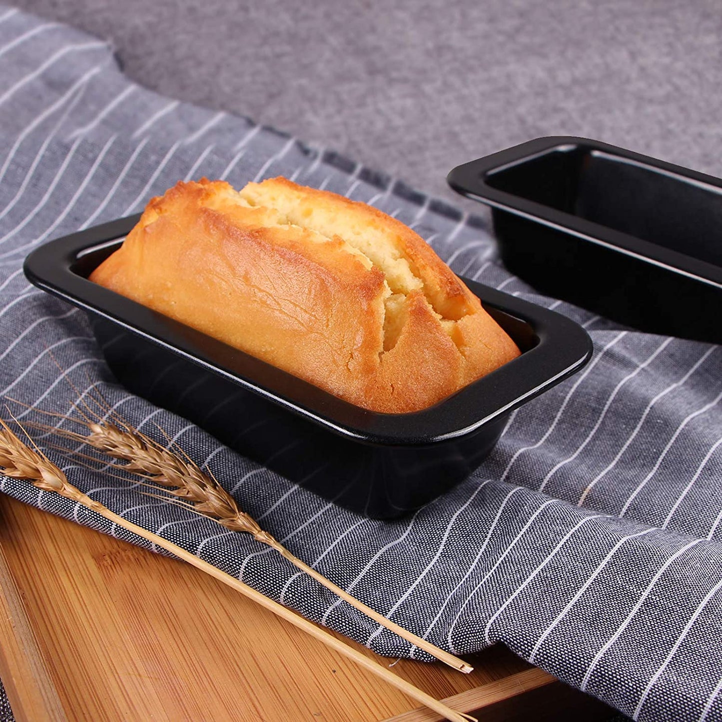 Webake 6 x 3 inch Rectangular Mini Loaf Pan (3 pcs)