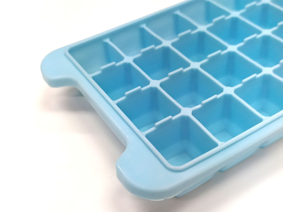 Webake Silicone Ice Cube Tray with Lid Small Ice