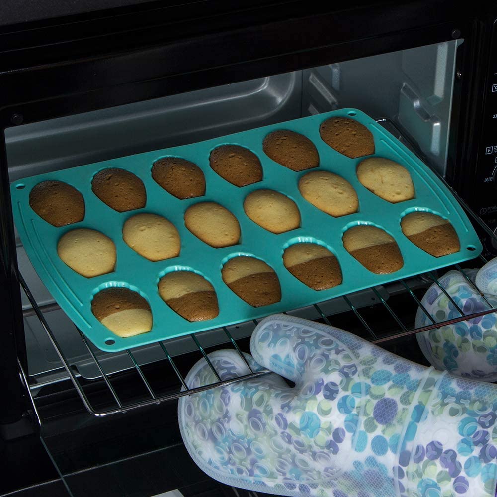 Webake madeleine pan 18 cavity silicone madeleine small candy and cookies mold