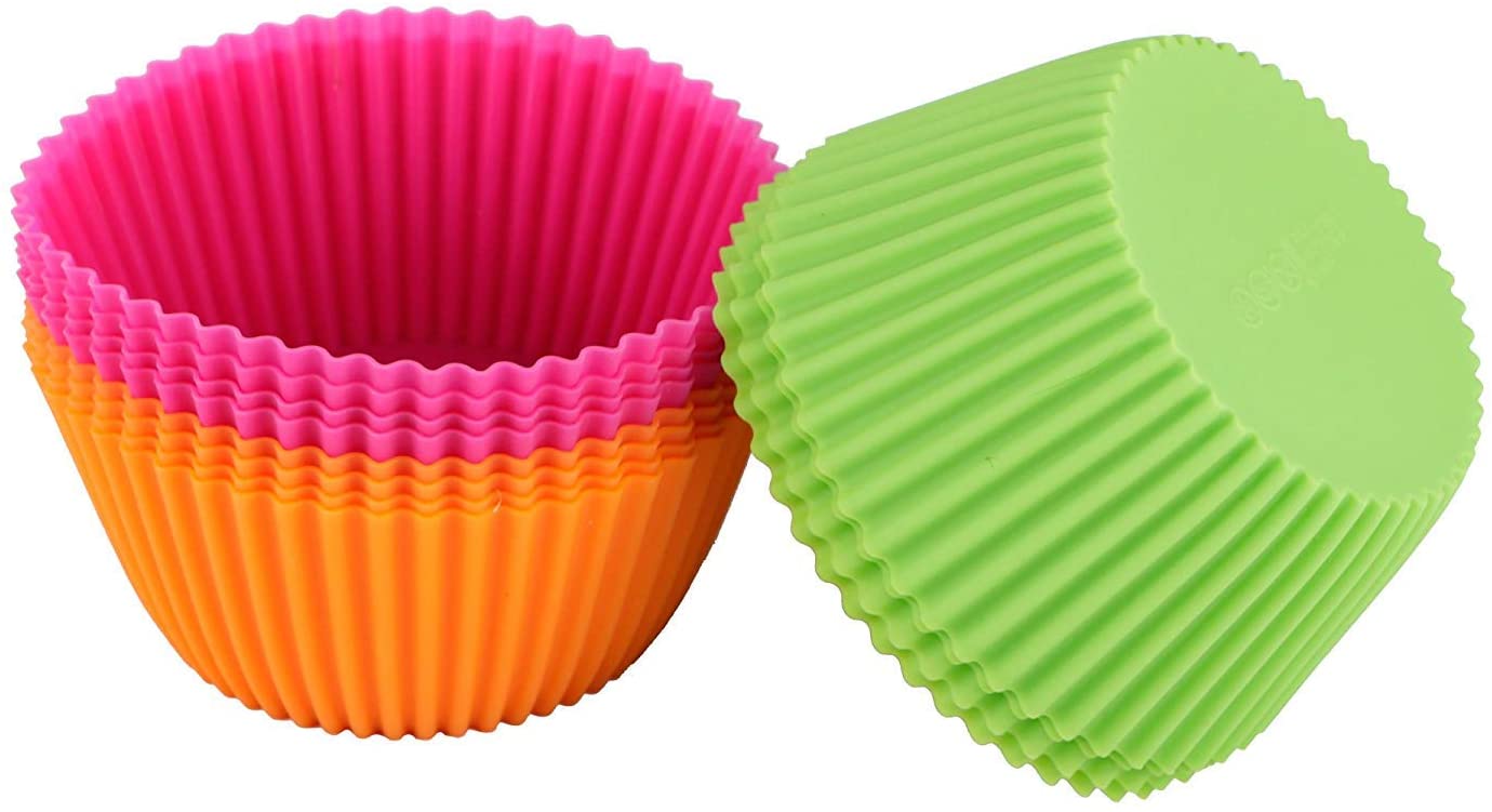 https://webakemall.com/cdn/shop/products/siliconecupcakepan_4.jpg?v=1658399034&width=1445